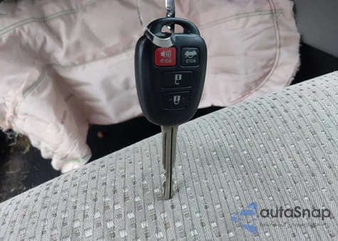 2014 Toyota Camry Le z USA, uszkodzony, nr VIN 4T4BF1FK3ER383164